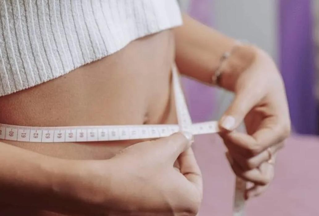 Abnehmen im Liegen - St. Valentin Martina Graf, Hauptstraße in Sankt Valentin