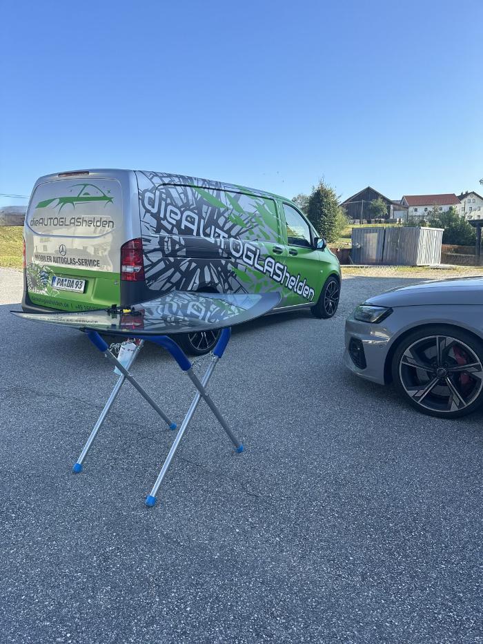 dieAUTOGLAShelden, Halser Straße in Salzweg