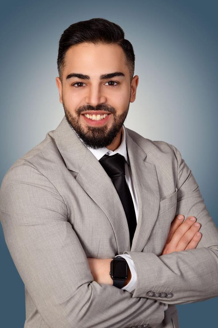 ERGO Versicherung Payam Khorsandyar, Im Taubental in Neuss