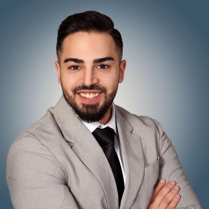 ERGO Versicherung Payam Khorsandyar, Im Taubental in Neuss