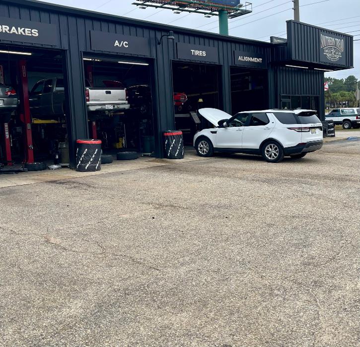 Southern Tread Complete Car Care Image