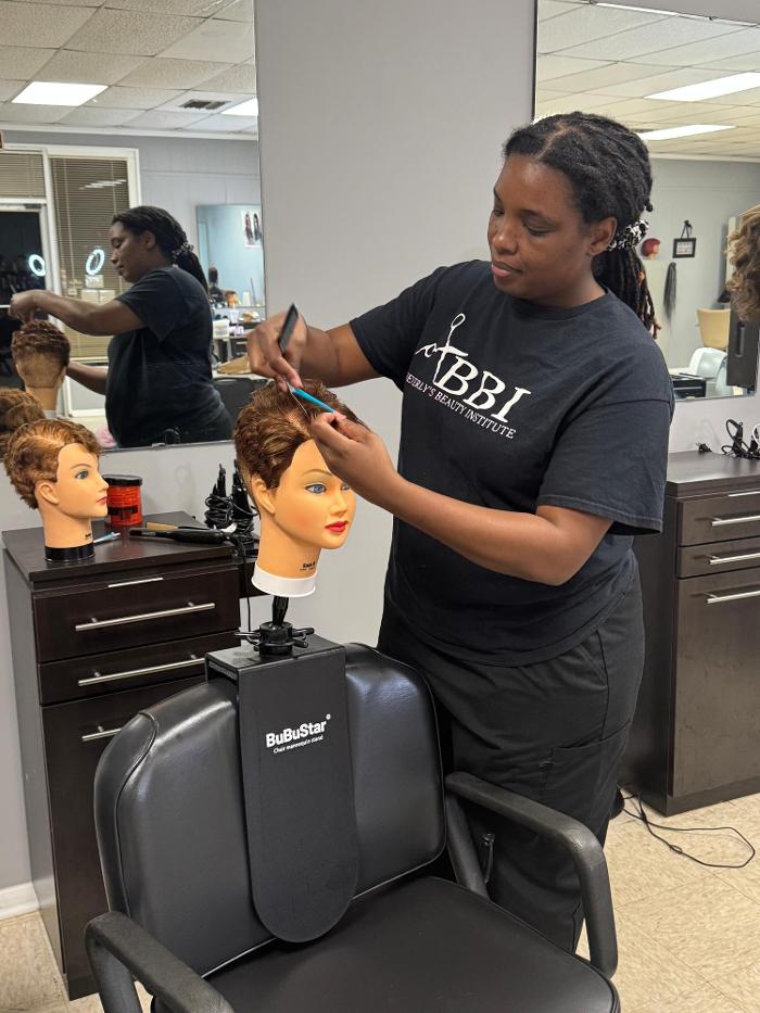 Beverly's Beauty Institute - Dothan, AL