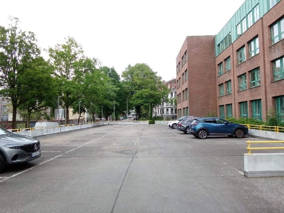 ampido Parkplatz, Haubachstraße in Hamburg