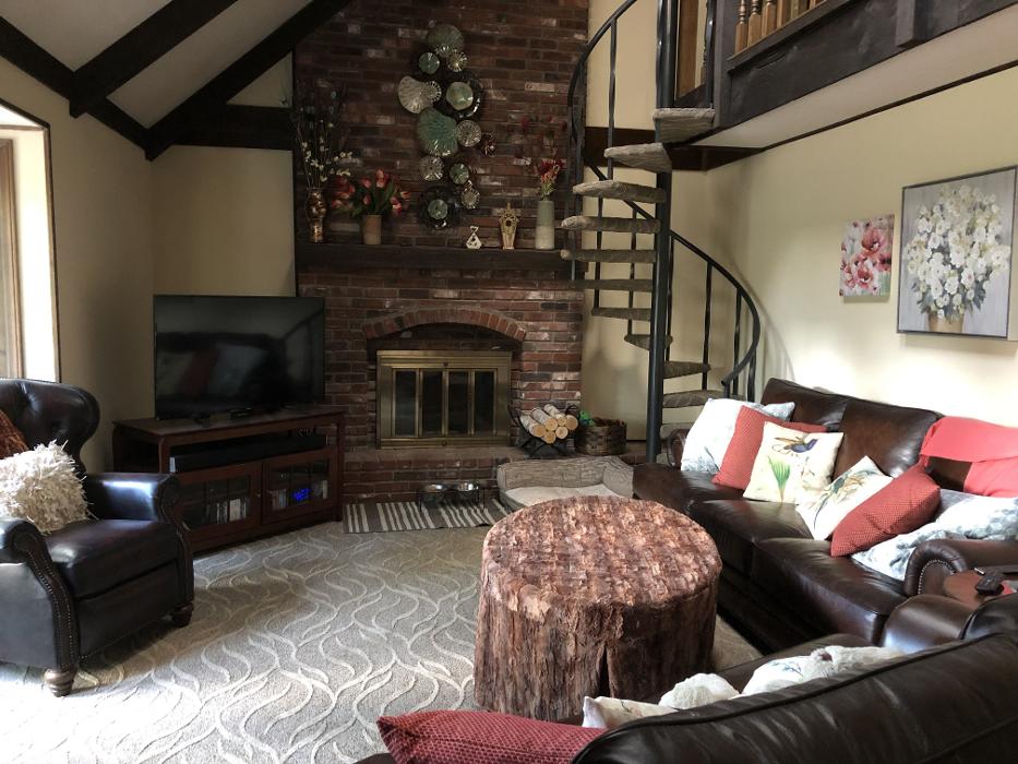 Cloverleaf Design - Kansas City, KS