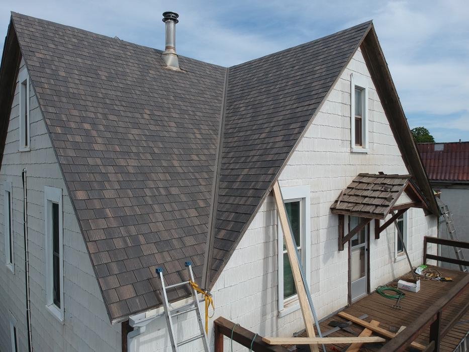 Shull Roofing Image