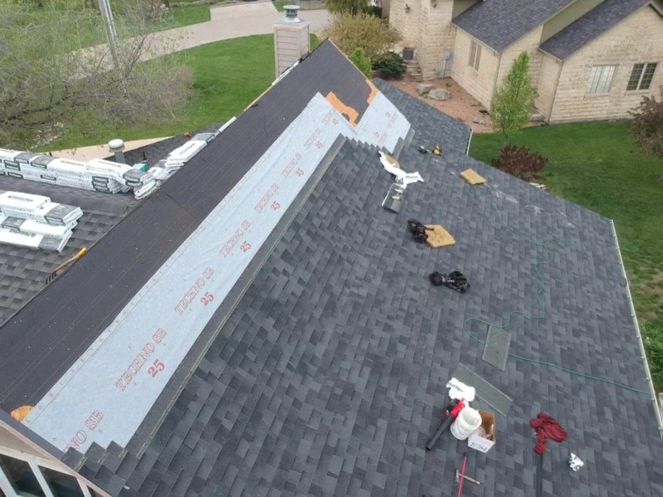 Shull Roofing Image