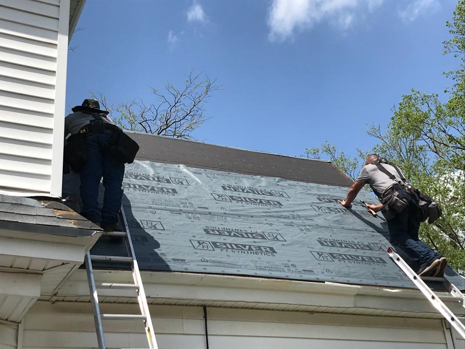 Shull Roofing Image