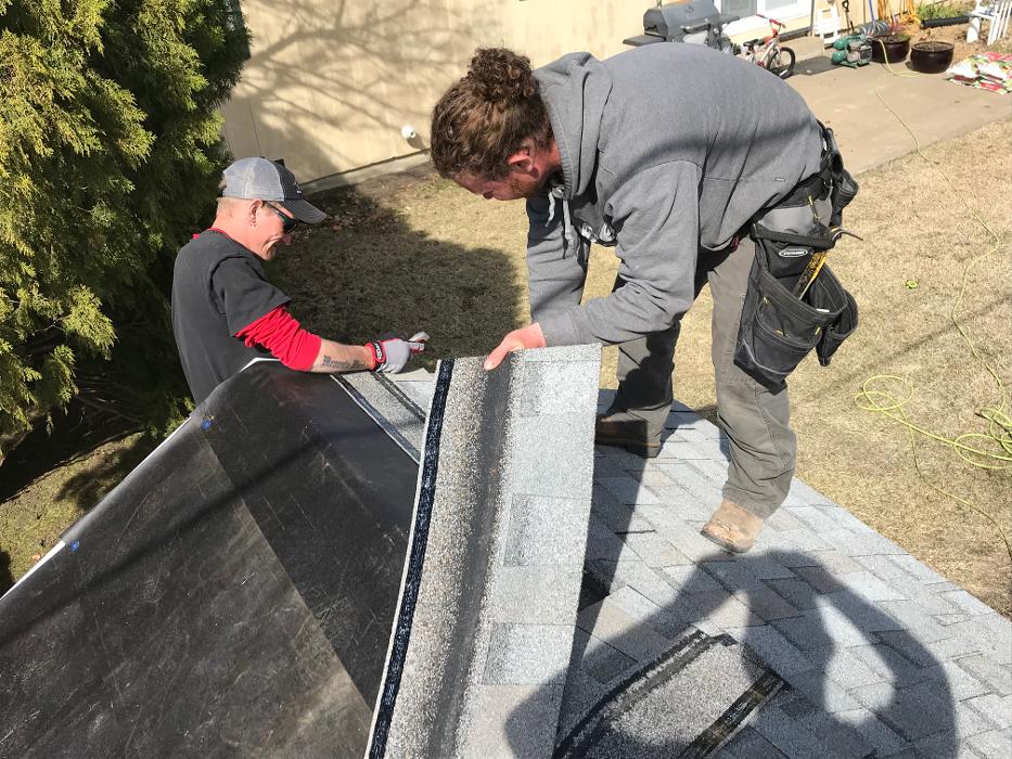 Shull Roofing Image