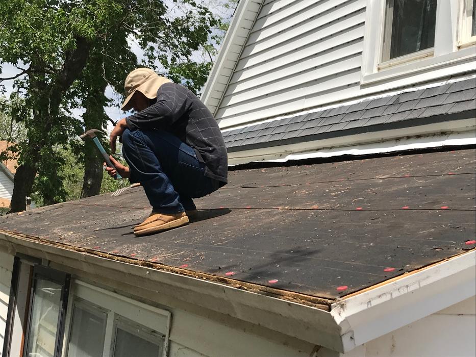 Shull Roofing Image