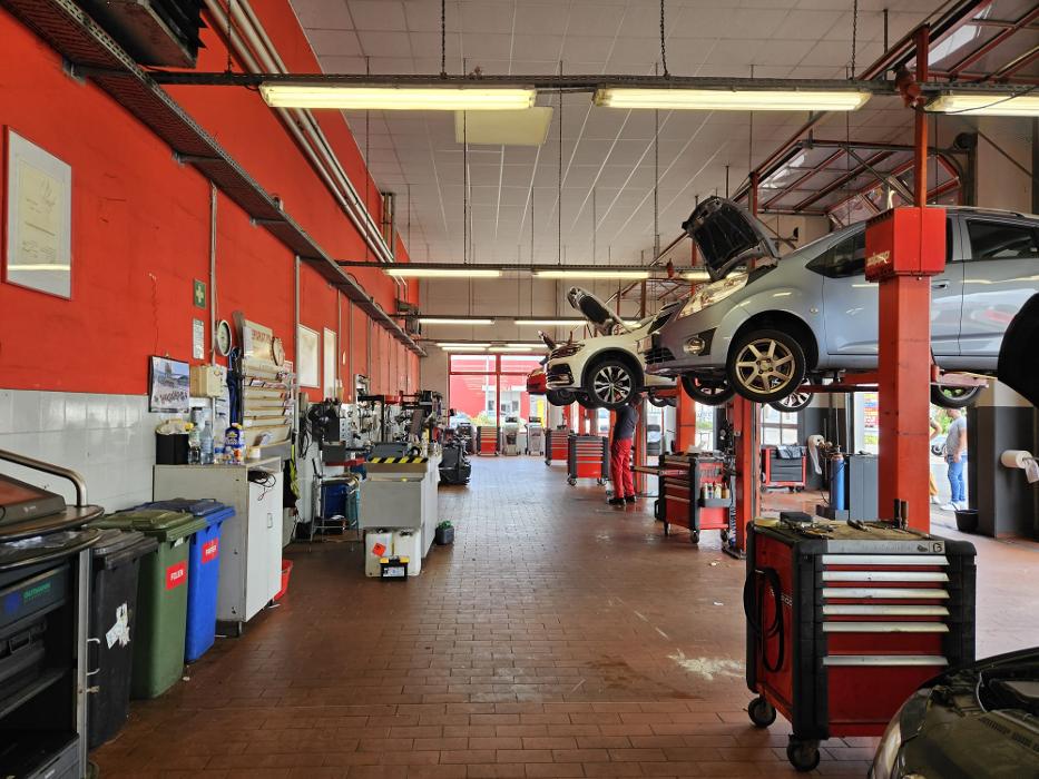 ATU Duisburg - Rheinhausen, Asterlager Straße in Duisburg