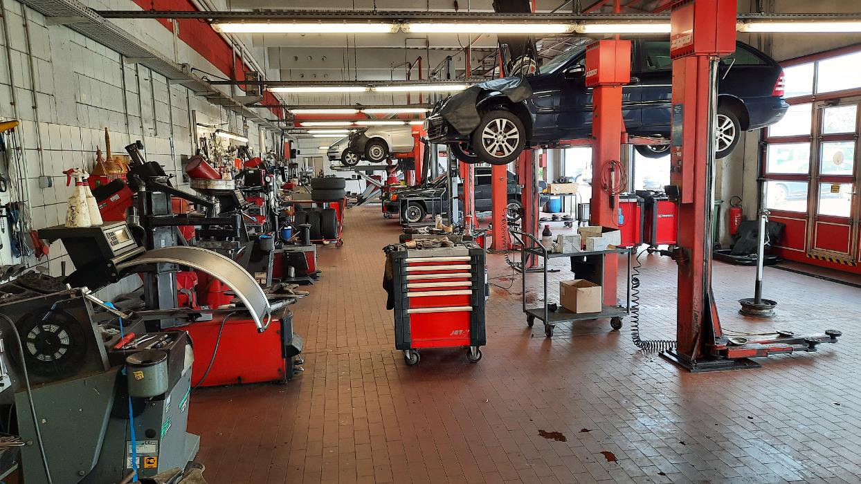 ATU Jena - Löbstedt, Camburger Straße in Jena