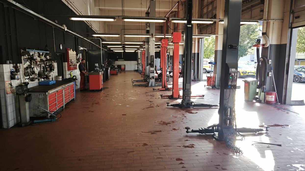 ATU Esslingen, Ulmer Straße in Esslingen