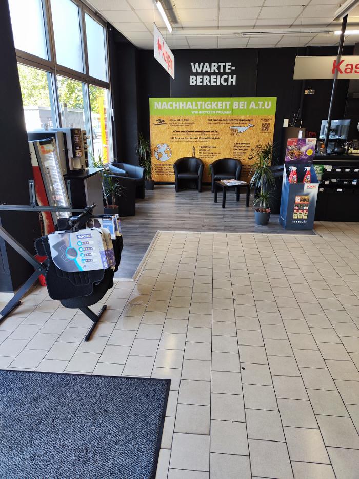 ATU Karlsruhe - Bulach, Windeckstraße in Karlsruhe