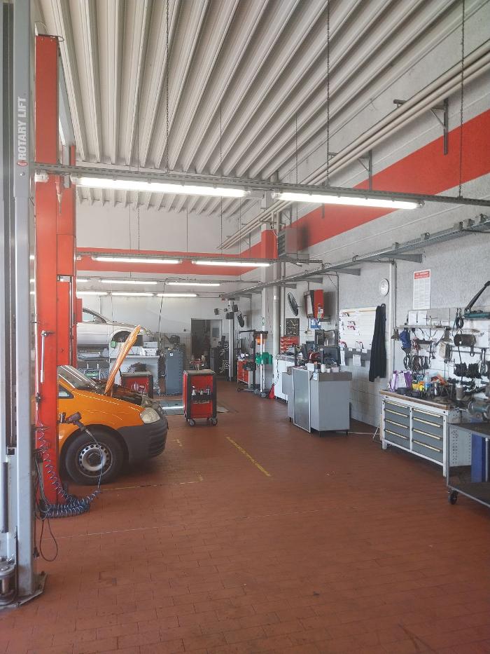 ATU Stuttgart - Zuffenhausen, Schwieberdinger Str. in Stuttgart