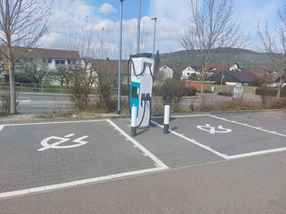 Shell Recharge Charging Station, Pforzheimer Straße in Vaihingen an der Enz