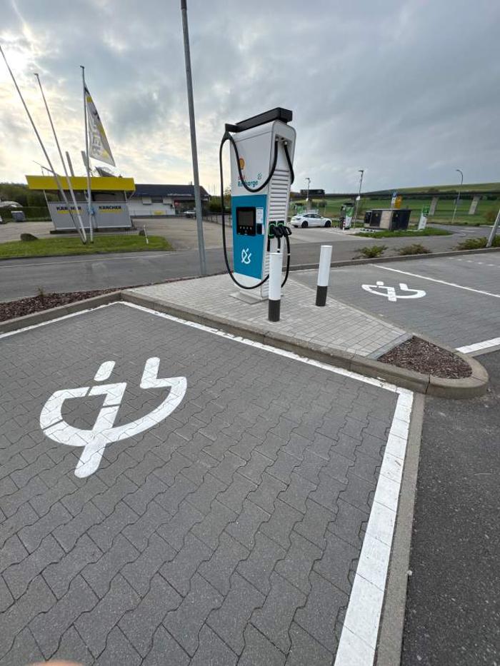 Shell Recharge Charging Station, Zu den Dilläckern in Buchen