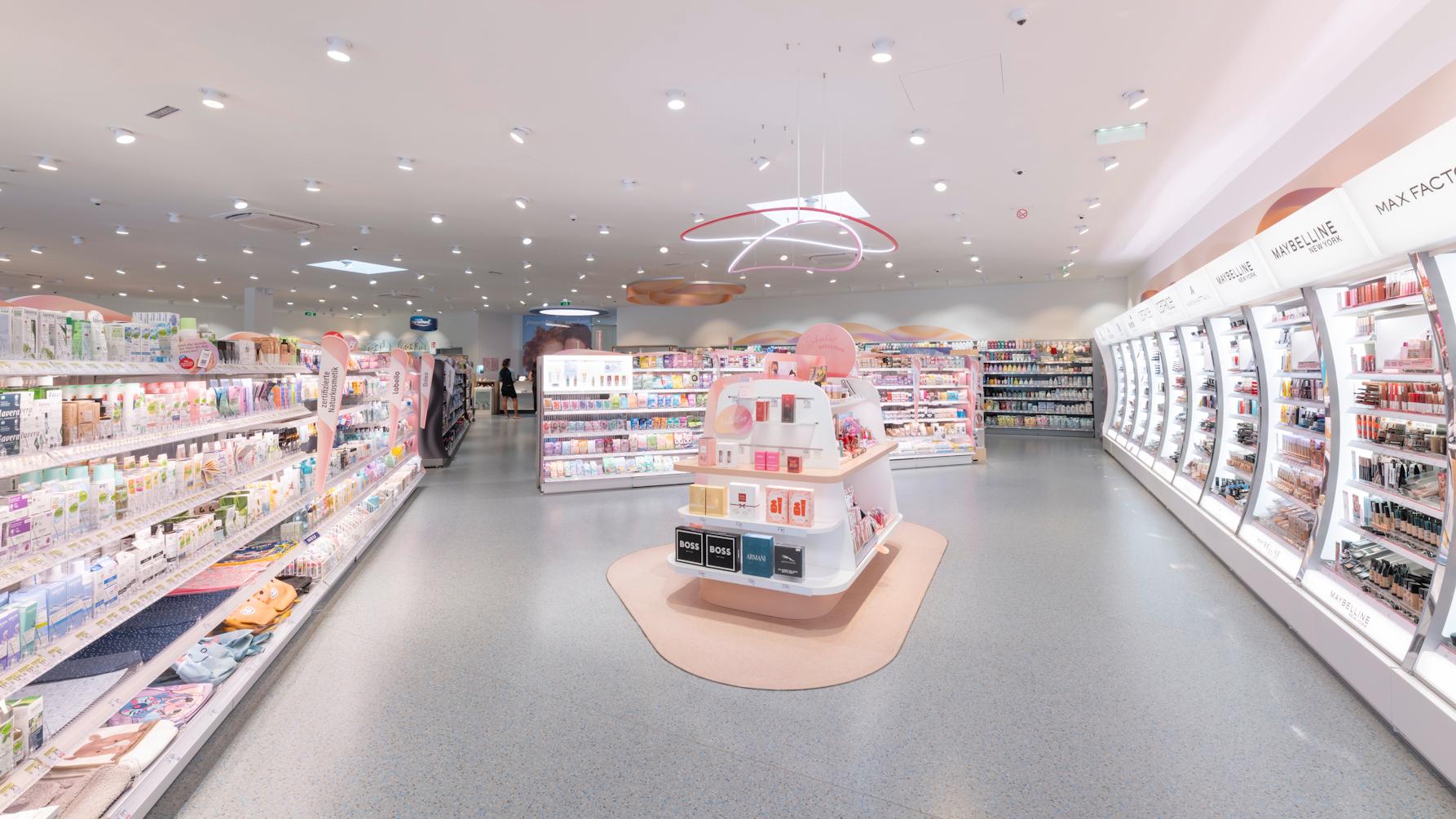 dm drogerie markt, Dreifaltigkeitsgasse in Salzburg