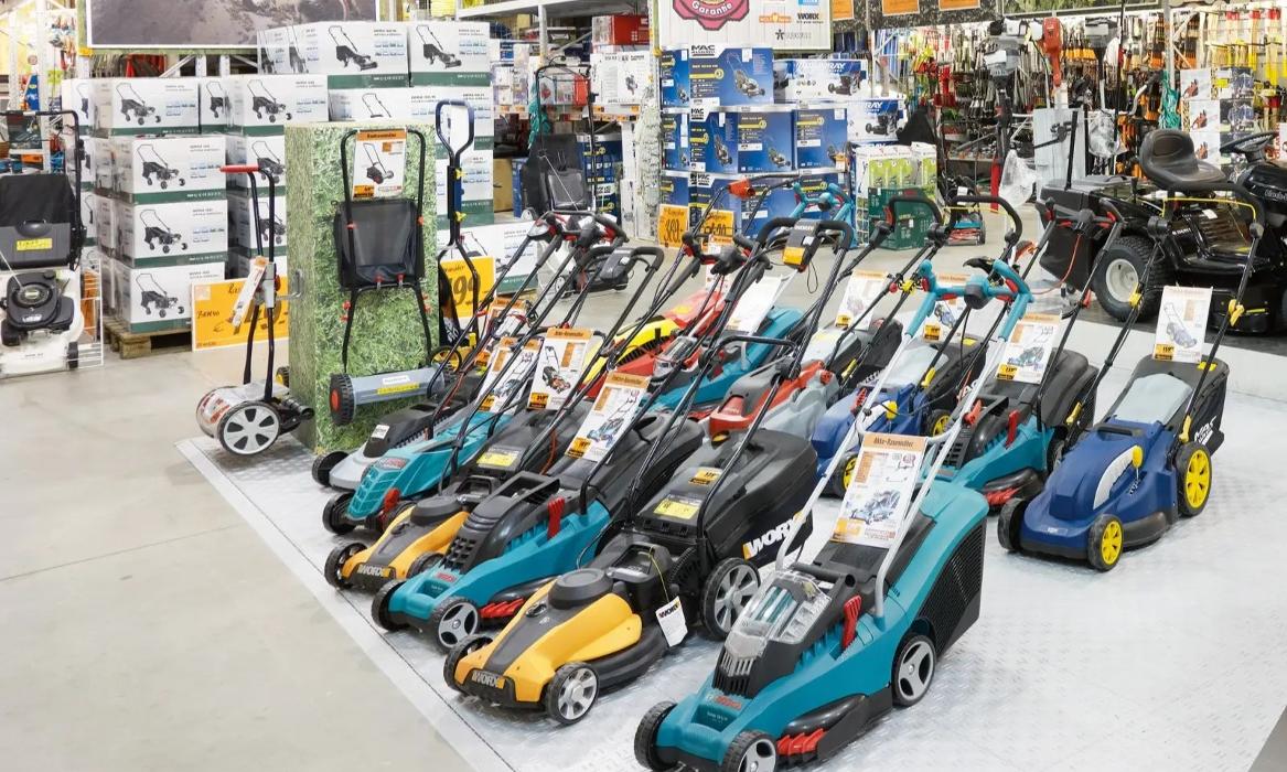 HORNBACH Gartenmarkt Hohenems, Lustenauer Straße in Hohenems