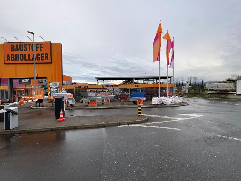 Baustoffe HORNBACH Galgenen, Kantonsstrasse in Galgenen