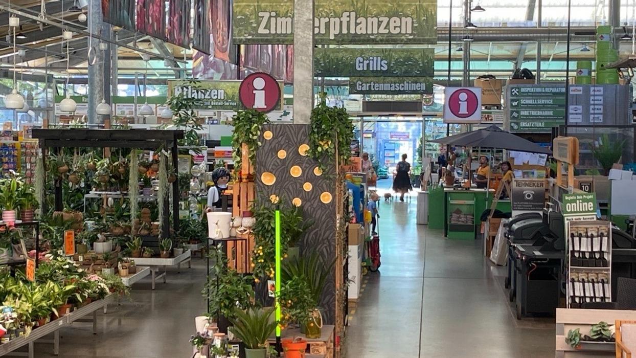 HORNBACH Gartencenter Berlin-Mariendorf, Großbeerenstraße in Berlin