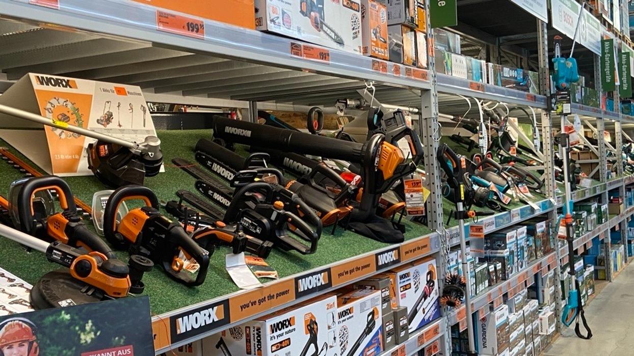 HORNBACH Gartencenter Berlin-Mariendorf, Großbeerenstraße in Berlin