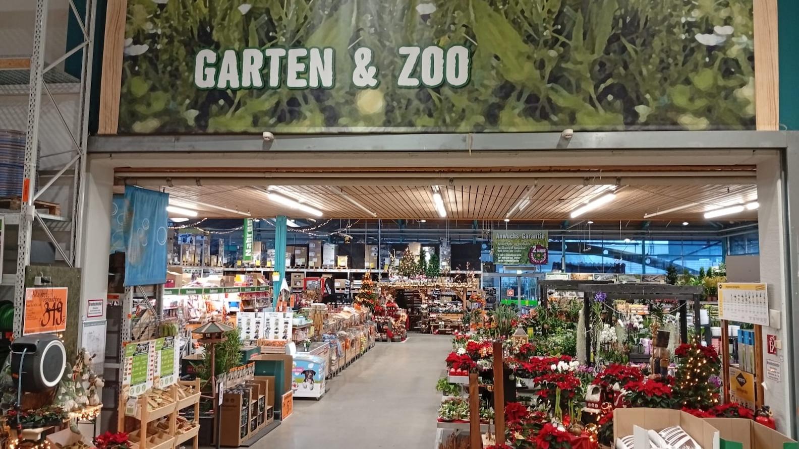 HORNBACH Gartencenter Tübingen, Vor dem Großholz in Tübingen