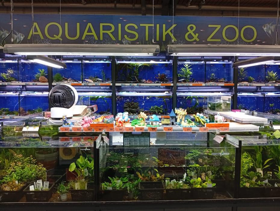 HORNBACH Gartencenter Tübingen, Vor dem Großholz in Tübingen