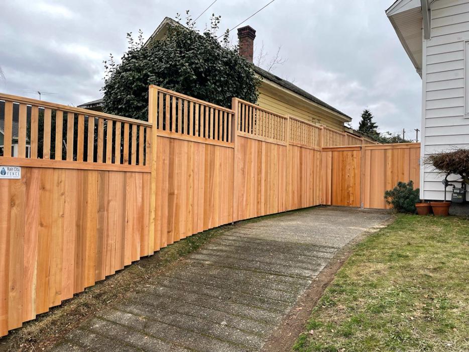 Rain City Fence Image