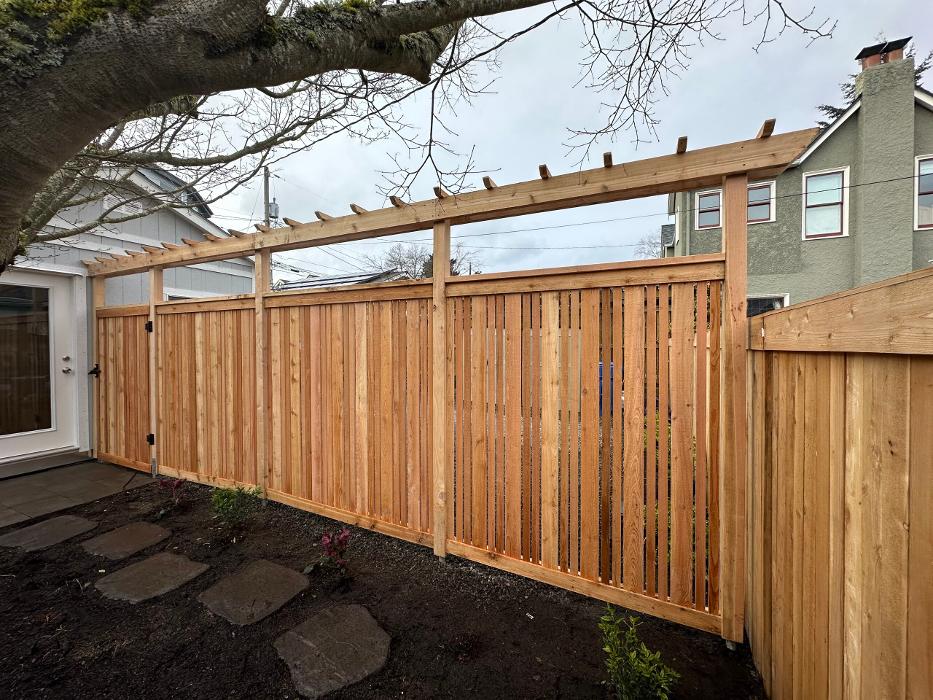 Rain City Fence Image