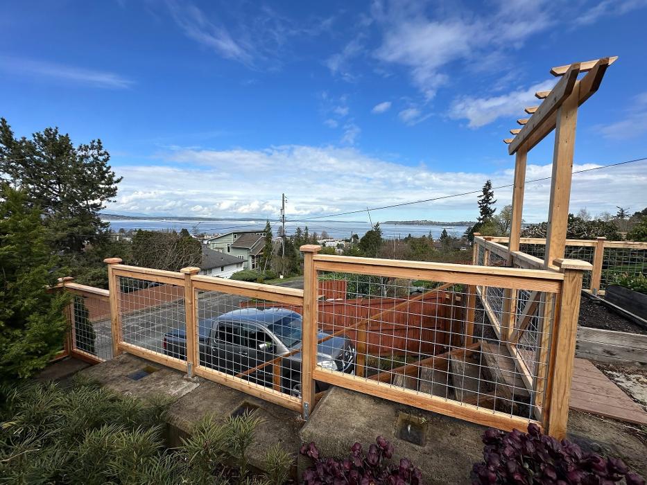 Rain City Fence Image