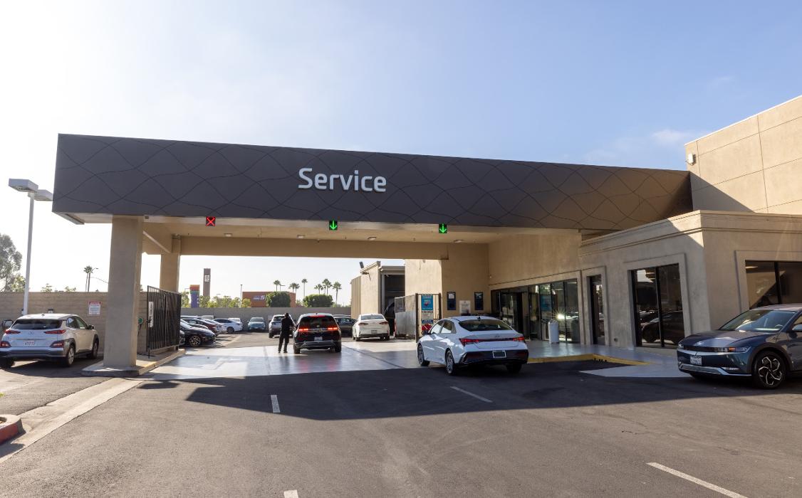 Tustin Hyundai Image