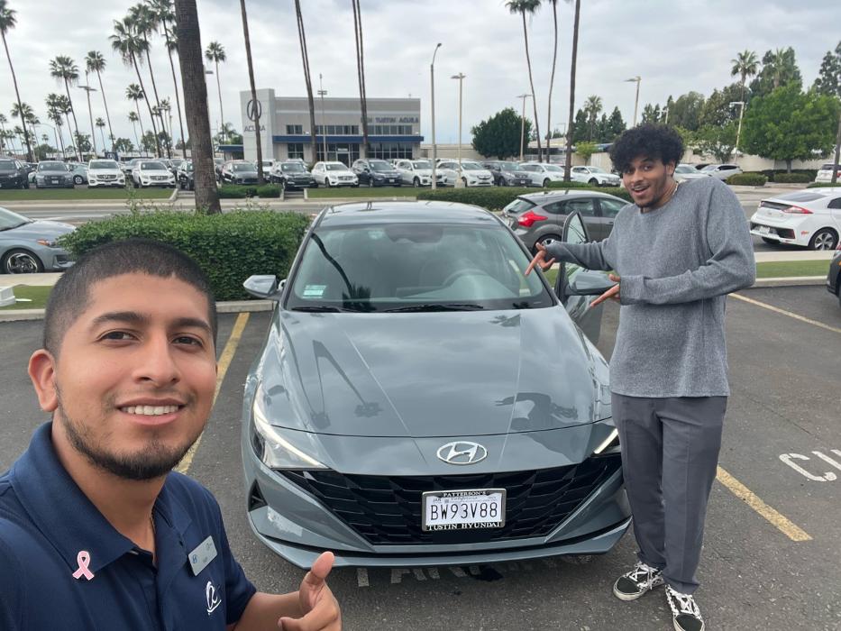 Tustin Hyundai Image