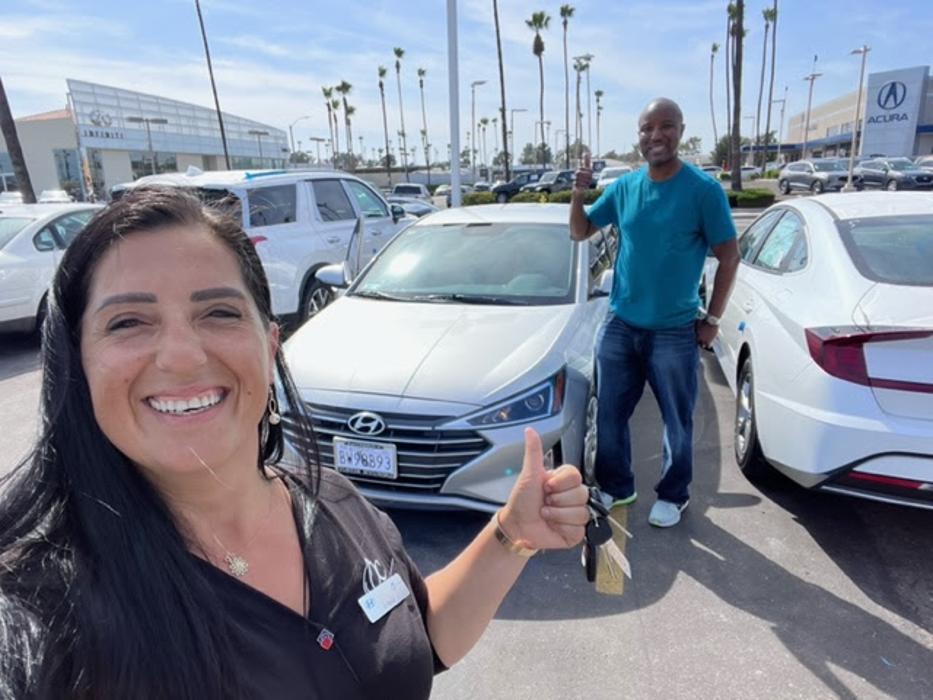 Tustin Hyundai Image