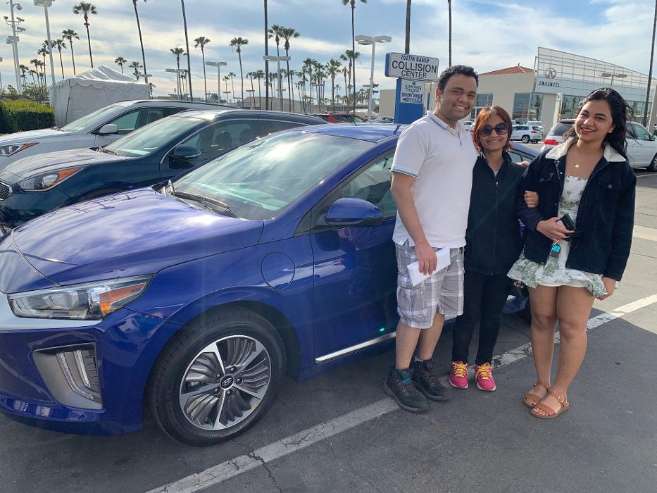 Tustin Hyundai Image