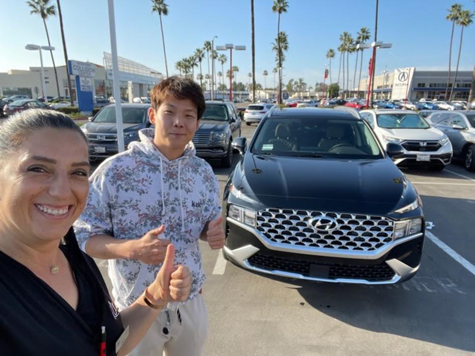 Tustin Hyundai Image