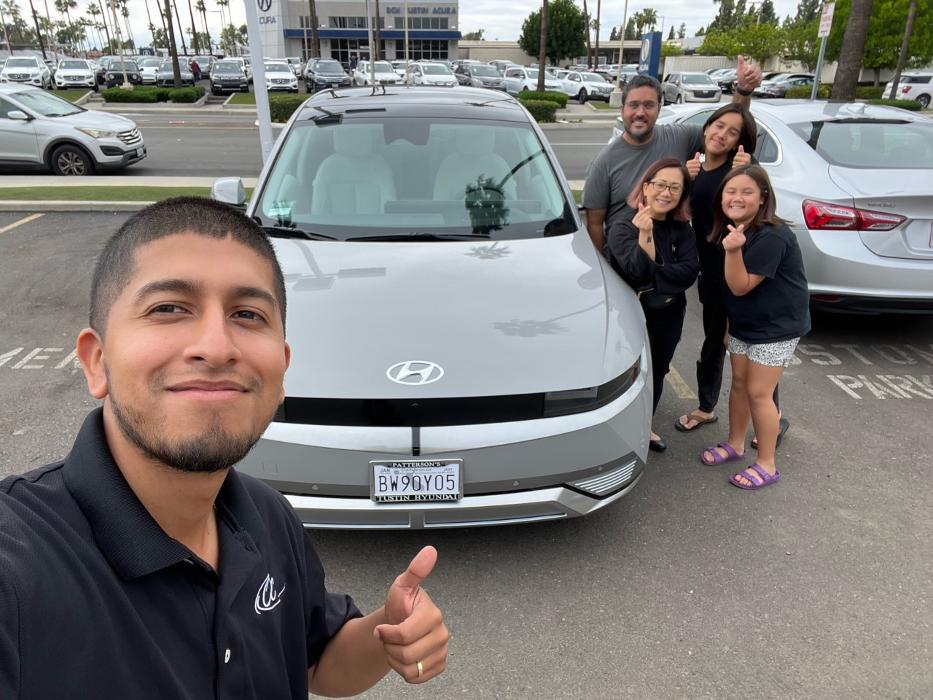 Tustin Hyundai Image