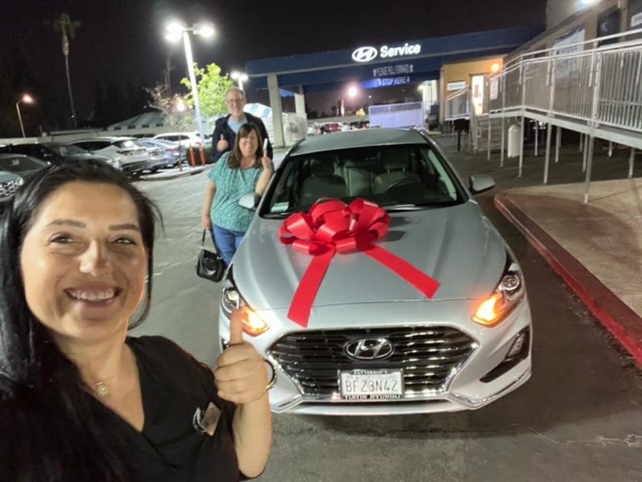 Tustin Hyundai Image