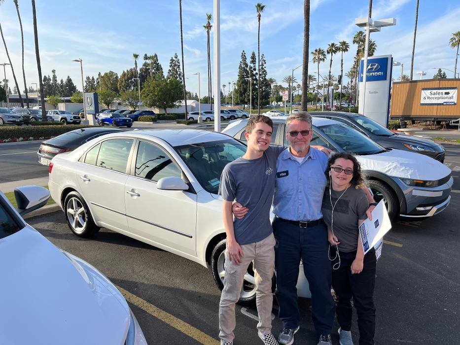 Tustin Hyundai Image