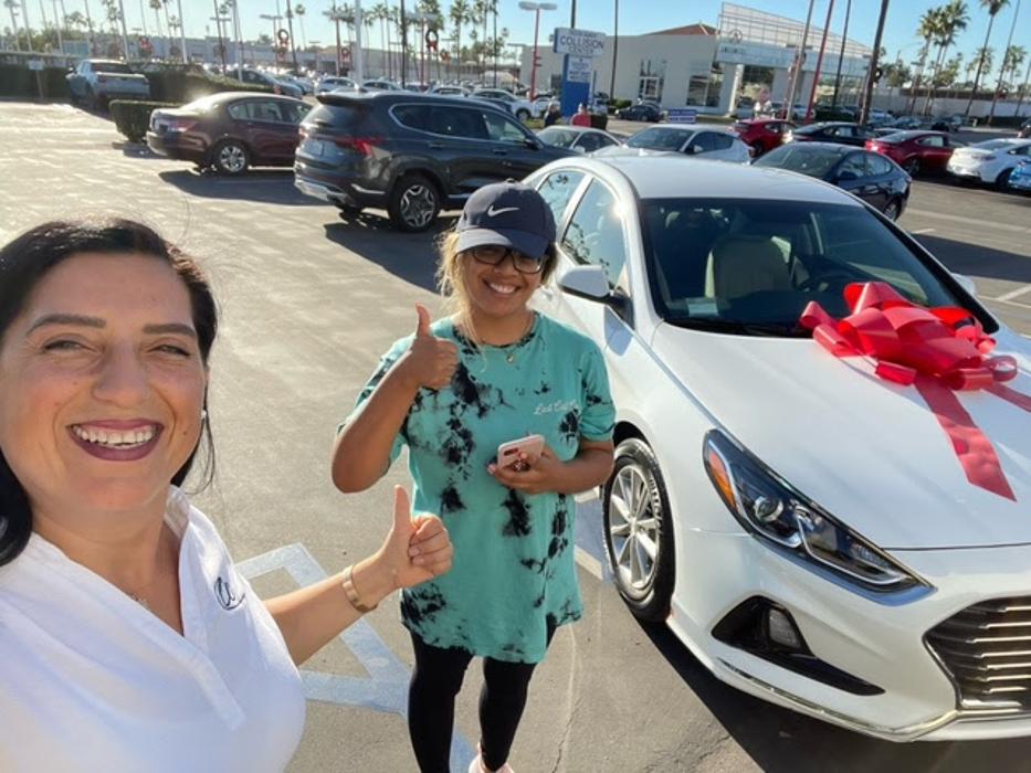 Tustin Hyundai Image