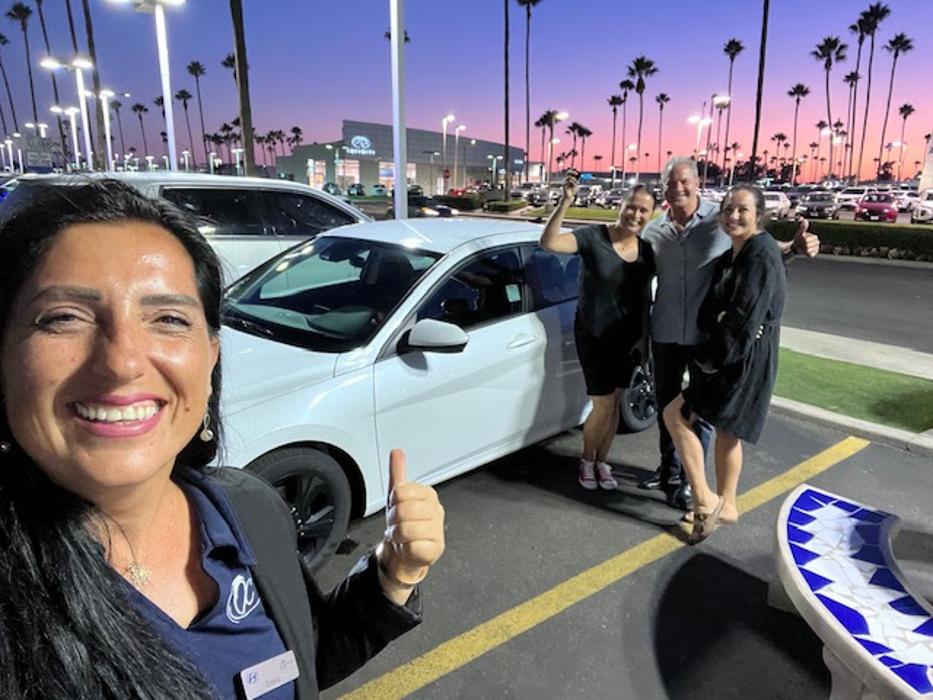 Tustin Hyundai Image