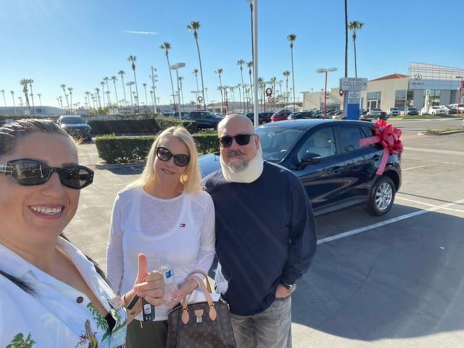 Tustin Hyundai Image