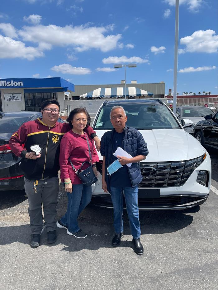 Tustin Hyundai Image