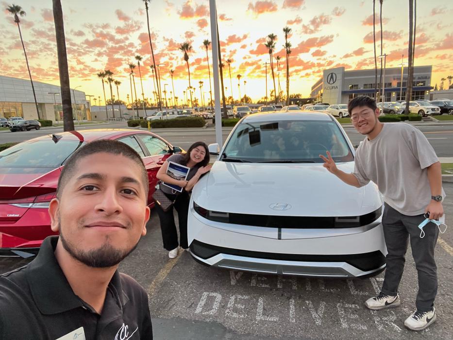 Tustin Hyundai Image