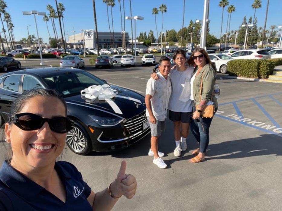 Tustin Hyundai Image