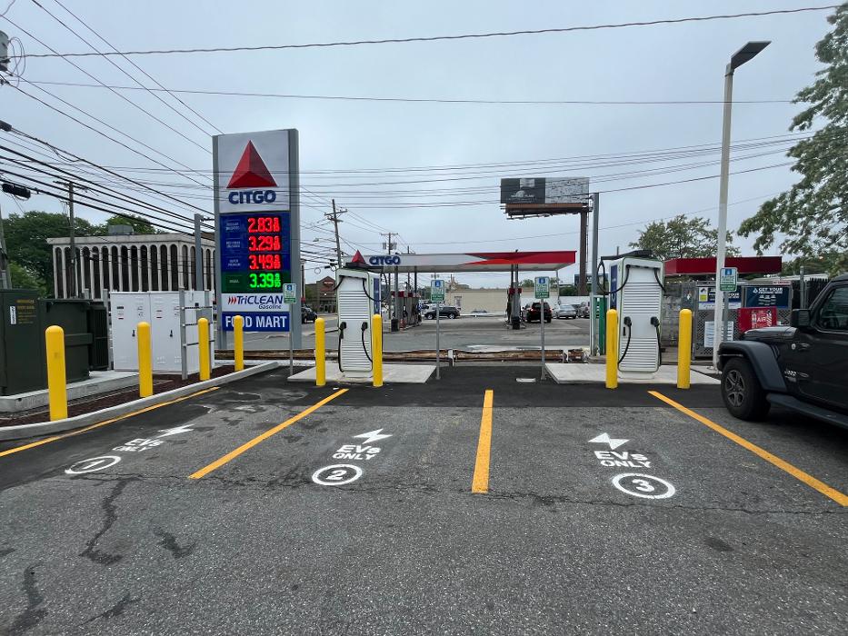 bp pulse Charging Station Image