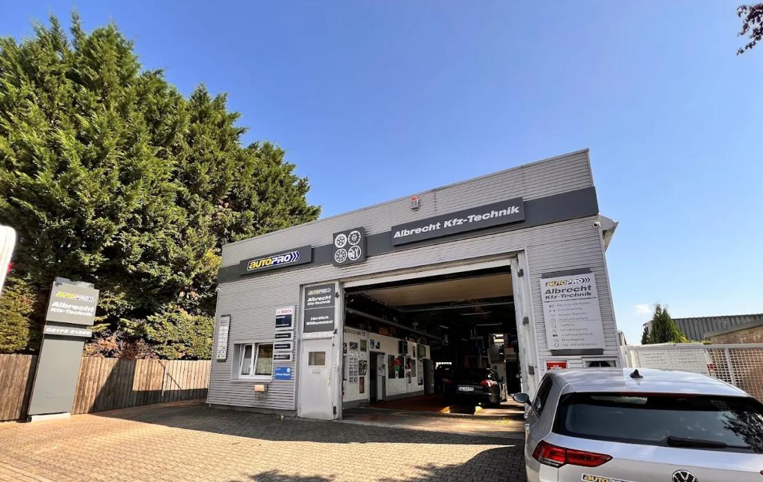 Albrecht Kfz-Technik, Herzogstraße in Langenfeld (Rheinland)