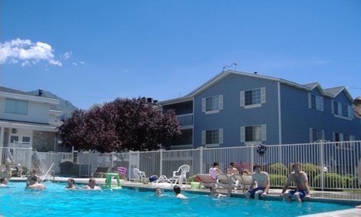 Carriage Cove Apartments Image