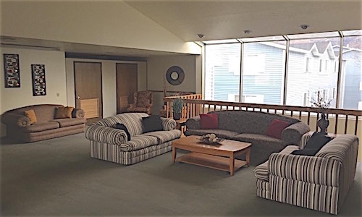 Carriage Cove Apartments Logo