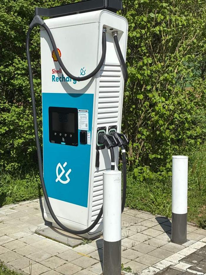 Shell Recharge Charging Station, Am Giesenbach in Lahr-Reichenbach