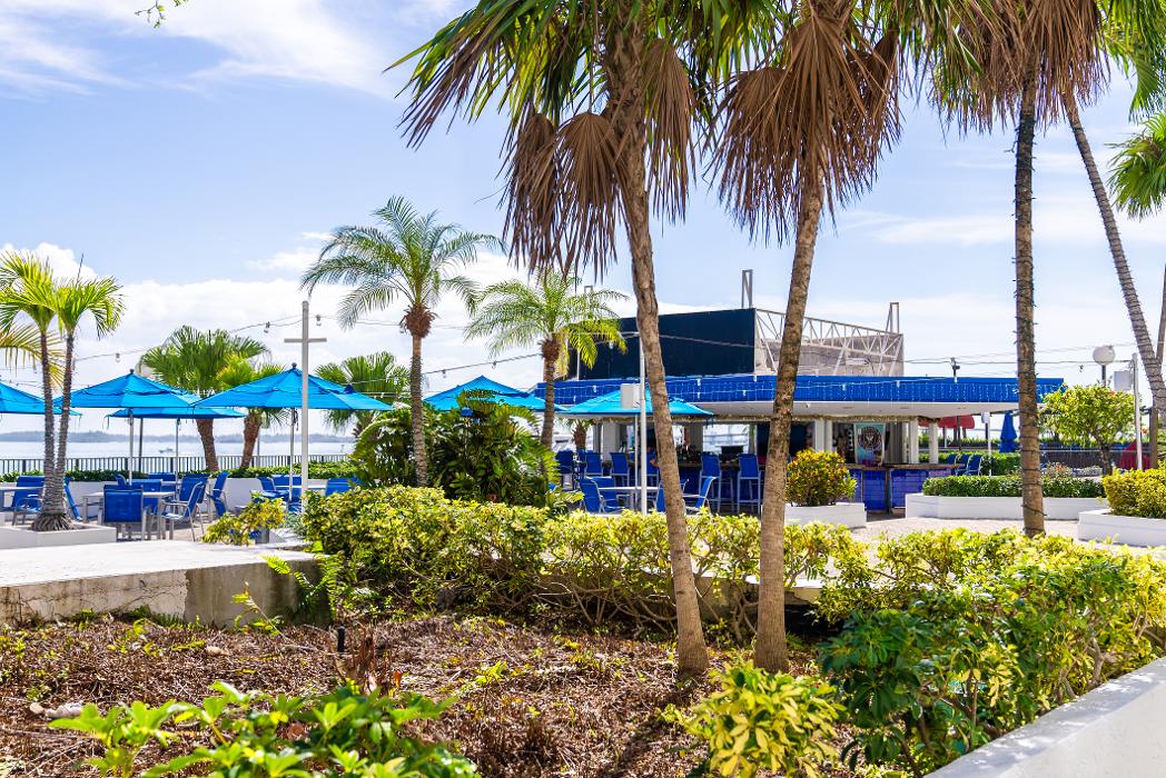 Westcliff University Logo